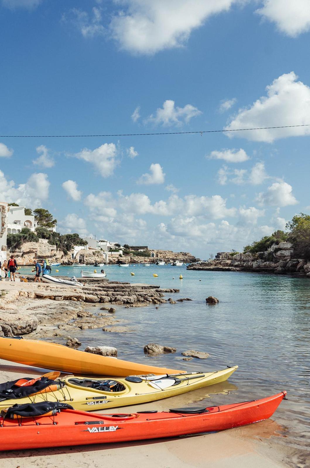 Hostal Xuroy Cala Alcaufar Eksteriør billede