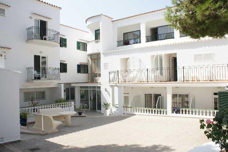 Hostal Xuroy Cala Alcaufar Eksteriør billede